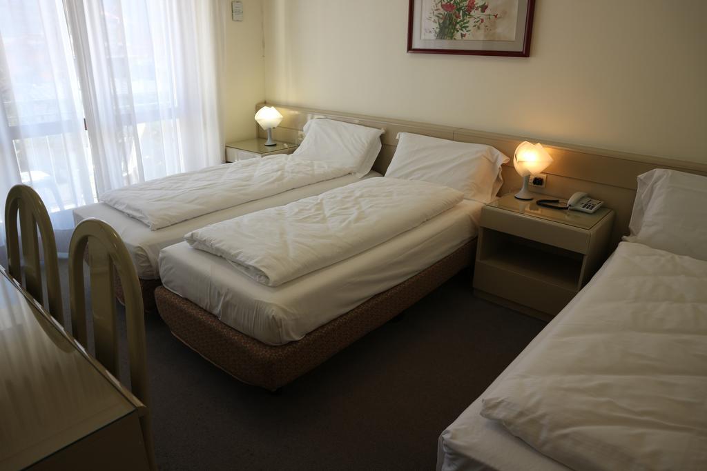 Hotel Bristol Рива-дель-Гарда Экстерьер фото
